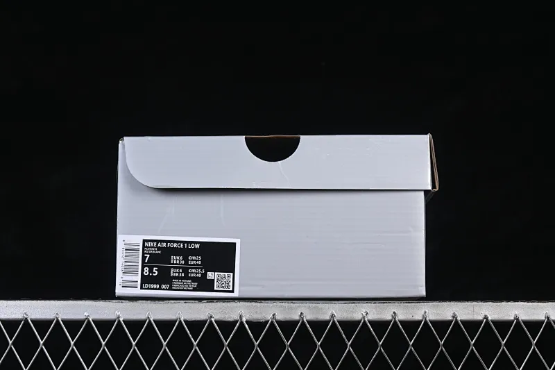 All categories Nk Air Force 1 Air Force series Nk Air Force 1 Low Air Force low-top Nike Air Force 1'07 Low Rei Kawakubo co-branded matte black and red love Air Force 1 low-top casual sneakers LD1999-007